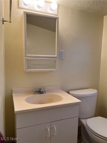 16100 Scottsdale Boulevard, Shaker Heights, OH 44120