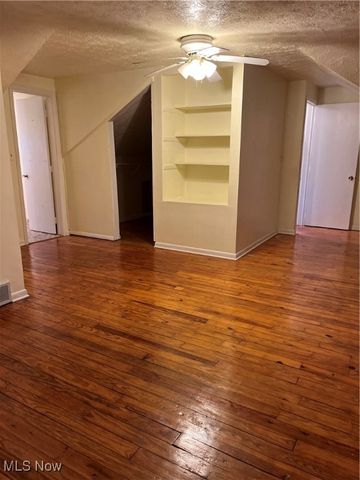 16100 Scottsdale Boulevard, Shaker Heights, OH 44120