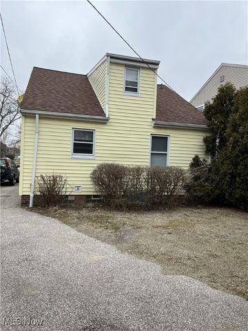 16100 Scottsdale Boulevard, Shaker Heights, OH 44120