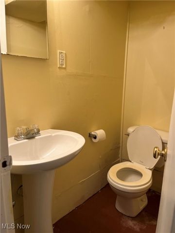 16100 Scottsdale Boulevard, Shaker Heights, OH 44120