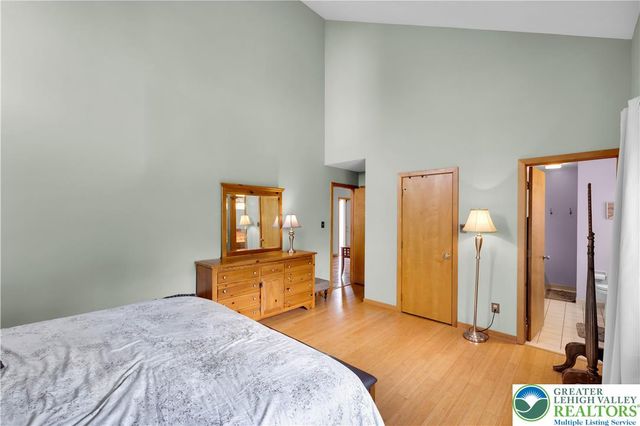 2081 Dolores Lane, Lower Saucon Twp, PA 18055