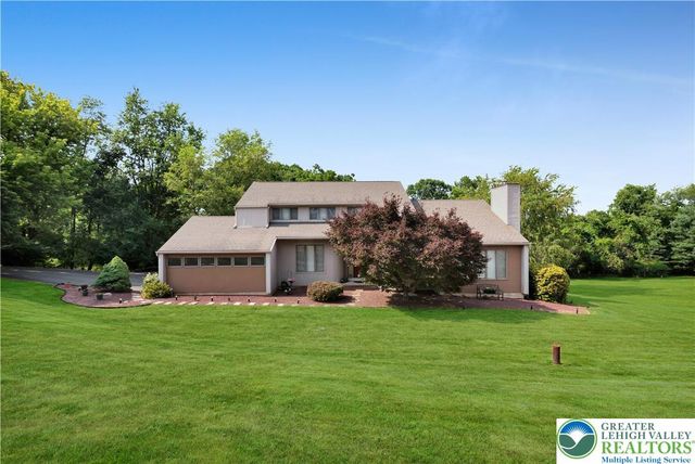2081 Dolores Lane, Lower Saucon Twp, PA 18055