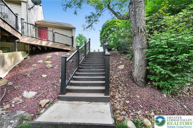 2081 Dolores Lane, Lower Saucon Twp, PA 18055
