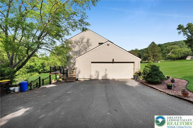 2081 Dolores Lane, Lower Saucon Twp, PA 18055