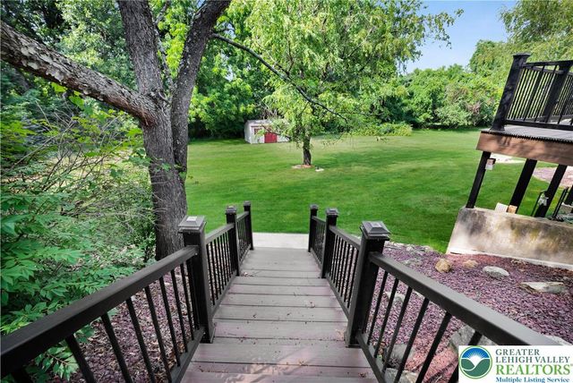 2081 Dolores Lane, Lower Saucon Twp, PA 18055