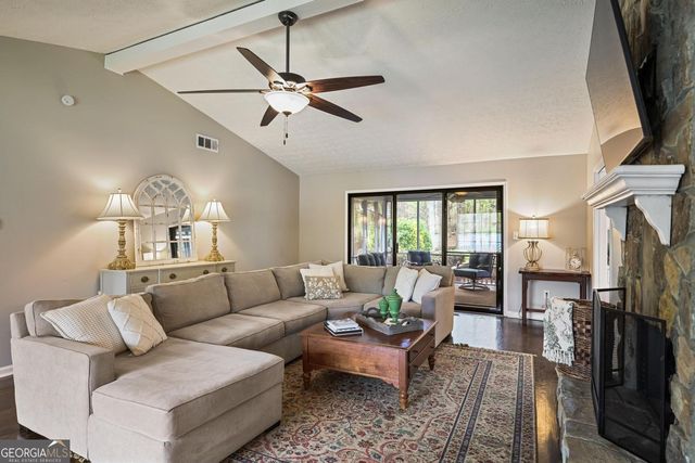 785 E Hembree Crossing, Roswell, GA 30076