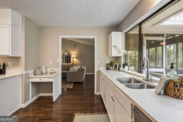 785 E Hembree Crossing, Roswell, GA 30076