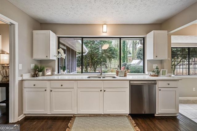 785 E Hembree Crossing, Roswell, GA 30076