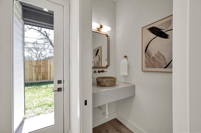 9537 Kerrwood Lane, Houston, TX 77080