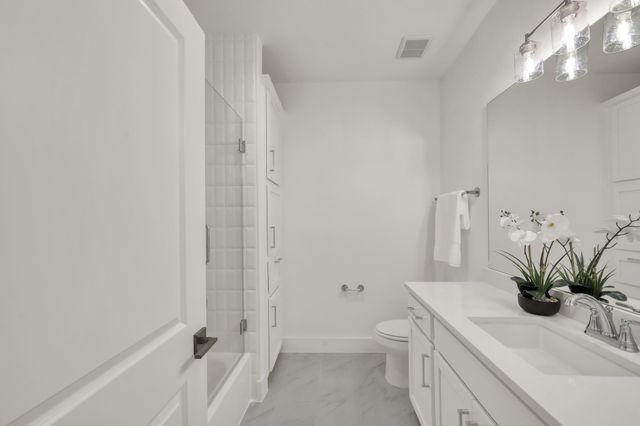 9537 Kerrwood Lane, Houston, TX 77080