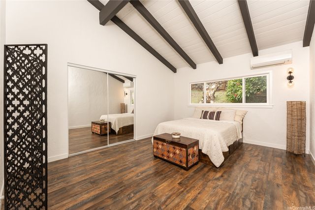 1931 Alaweo Street, Honolulu, HI 96821