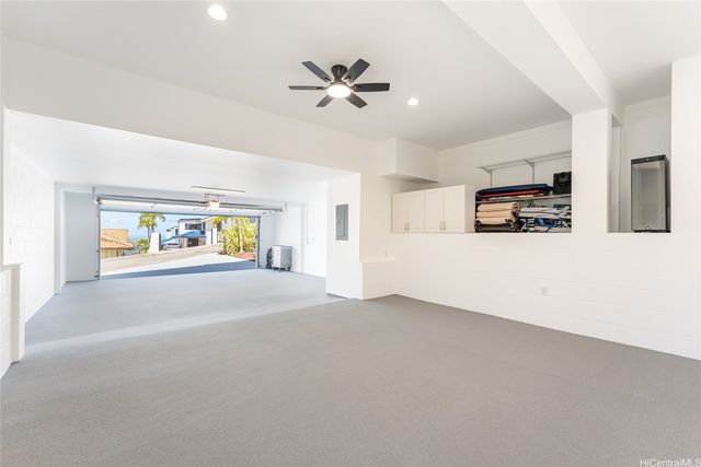 1931 Alaweo Street, Honolulu, HI 96821