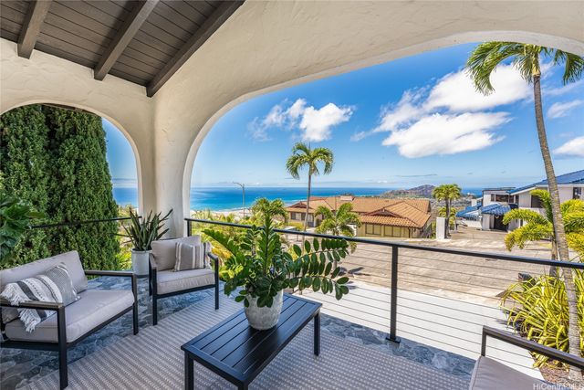 1931 Alaweo Street, Honolulu, HI 96821