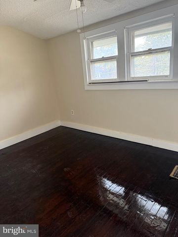 2404 42ND ST, Pennsauken, NJ 08110