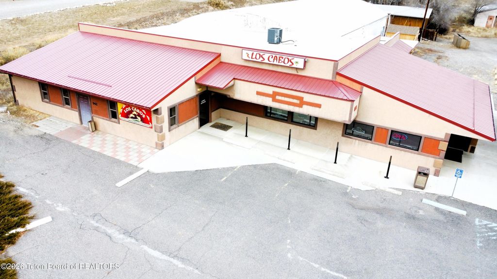 942 SHOSHONI Street, Thermopolis, WY 82443 photo 10