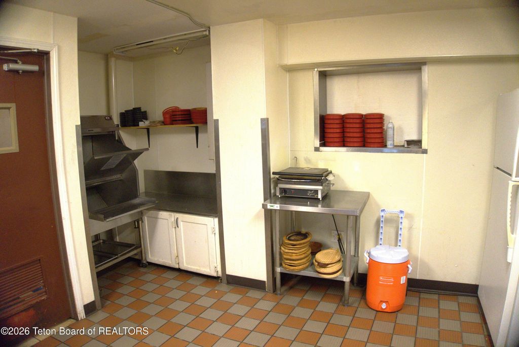 942 SHOSHONI Street, Thermopolis, WY 82443 photo 32