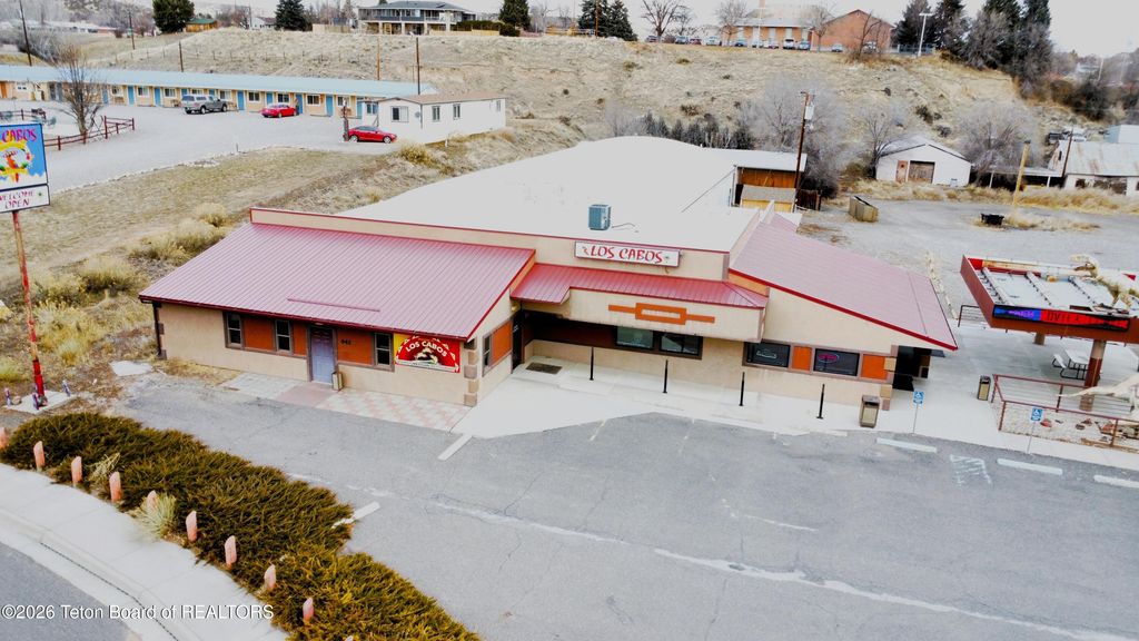 942 SHOSHONI Street, Thermopolis, WY 82443 photo 8