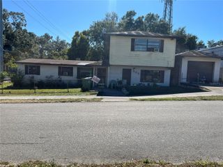 905 E JUNEAU STREET, Tampa, FL 33604