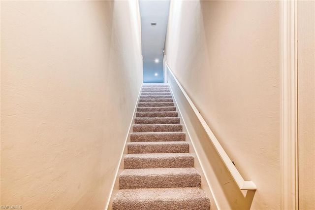 6954 Avalon CIR 707, Naples, FL 34112