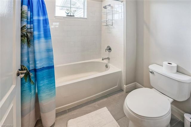 6954 Avalon CIR 707, Naples, FL 34112