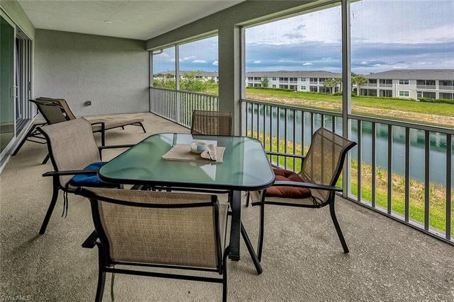 6954 Avalon CIR 707, Naples, FL 34112