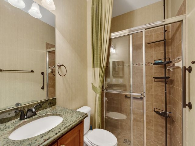 6305 Oxford Circle 101A, Vero Beach, FL 32966