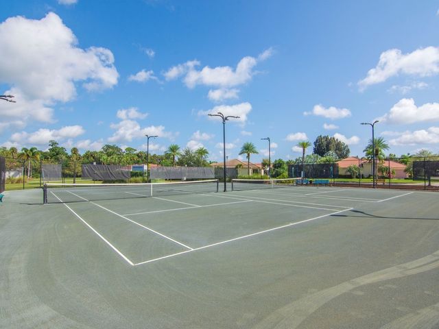 6305 Oxford Circle 101A, Vero Beach, FL 32966