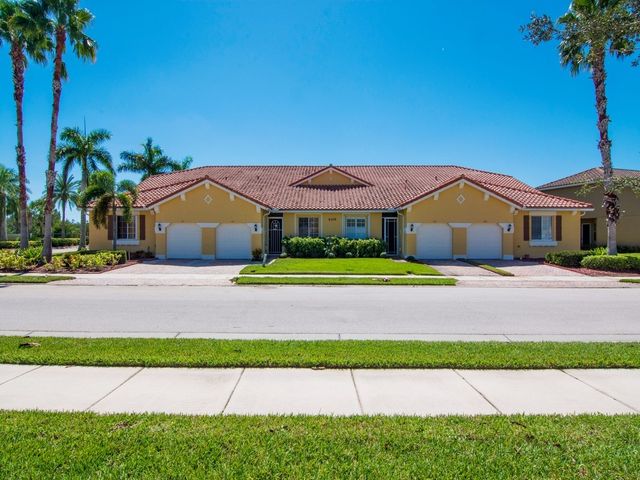 6305 Oxford Circle 101A, Vero Beach, FL 32966
