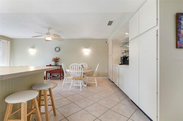 3896 WILSHIRE DRIVE 11, Sarasota, FL 34238