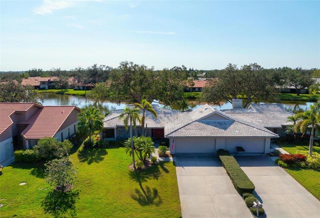 3896 WILSHIRE DRIVE 11, Sarasota, FL 34238