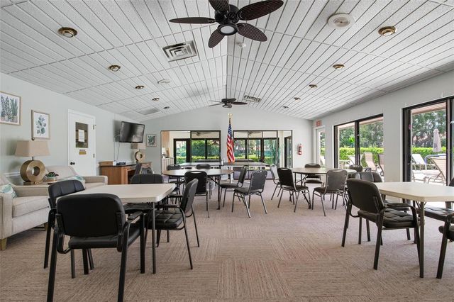 3896 WILSHIRE DRIVE 11, Sarasota, FL 34238