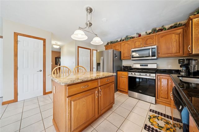 3959 Sunflower Ct, Murrysville, PA 15668