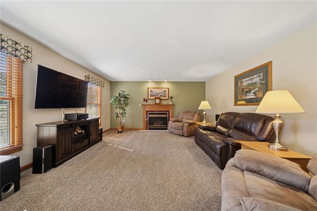 3959 Sunflower Ct, Murrysville, PA 15668