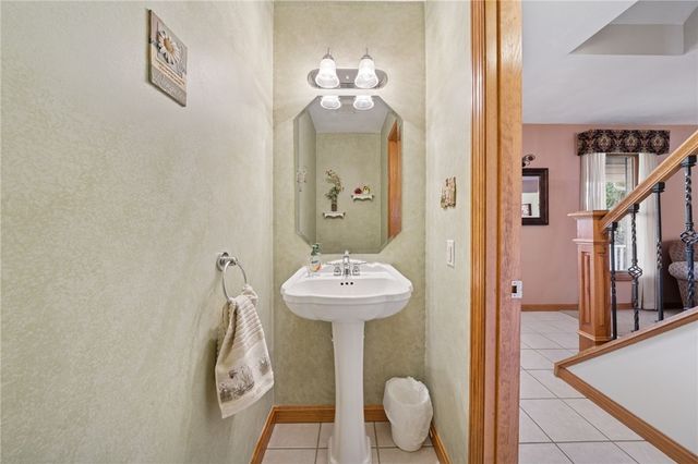 3959 Sunflower Ct, Murrysville, PA 15668