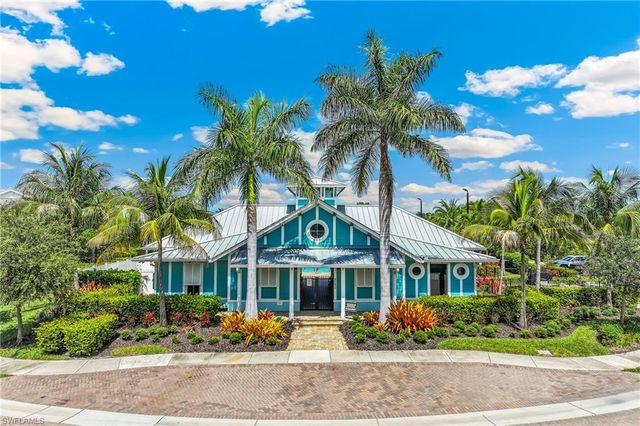 4704 Arboretum CIR 102, Naples, FL 34112