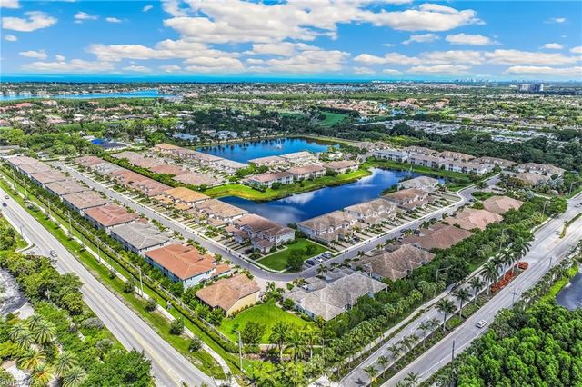 4704 Arboretum CIR 102, Naples, FL 34112