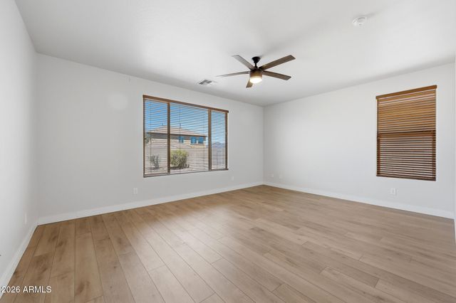 25548 N 104th Drive, Peoria, AZ 85383