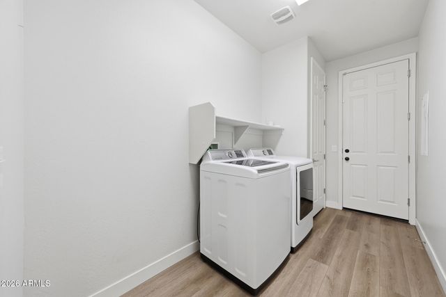 25548 N 104th Drive, Peoria, AZ 85383