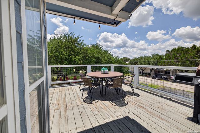 1215 STAGECOACH DR, Canyon Lake, TX 78133