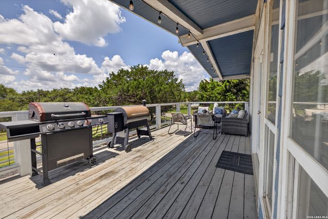 1215 STAGECOACH DR, Canyon Lake, TX 78133