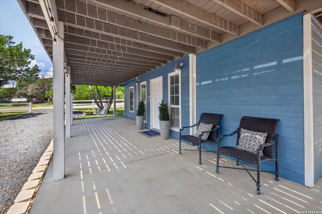 1215 STAGECOACH DR, Canyon Lake, TX 78133