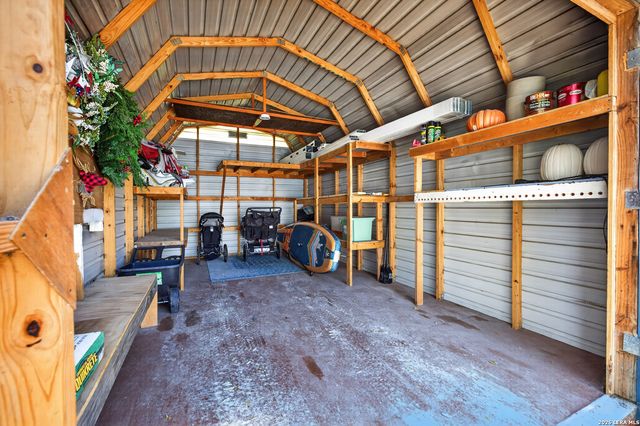 1215 STAGECOACH DR, Canyon Lake, TX 78133