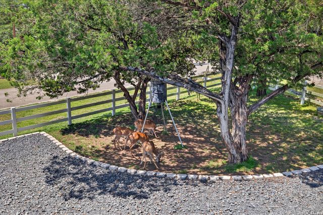 1215 STAGECOACH DR, Canyon Lake, TX 78133