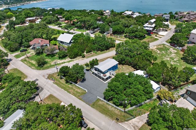 1215 STAGECOACH DR, Canyon Lake, TX 78133