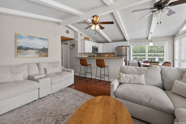 1215 STAGECOACH DR, Canyon Lake, TX 78133