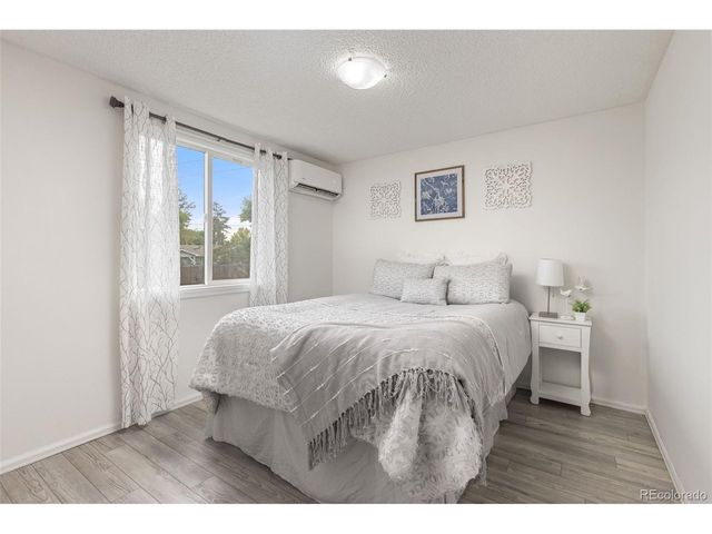 604 W 9th St, Loveland, CO 80537