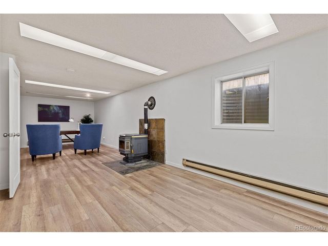 604 W 9th St, Loveland, CO 80537