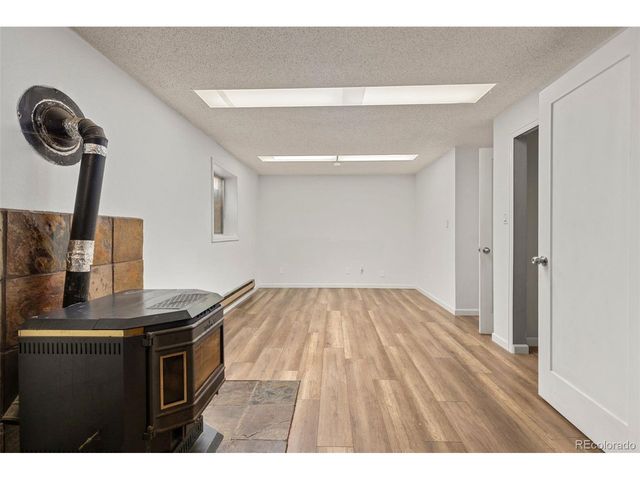 604 W 9th St, Loveland, CO 80537