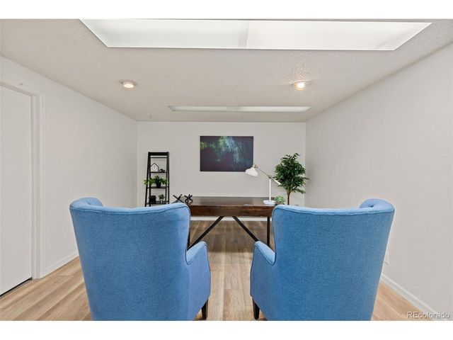 604 W 9th St, Loveland, CO 80537