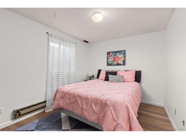 604 W 9th St, Loveland, CO 80537